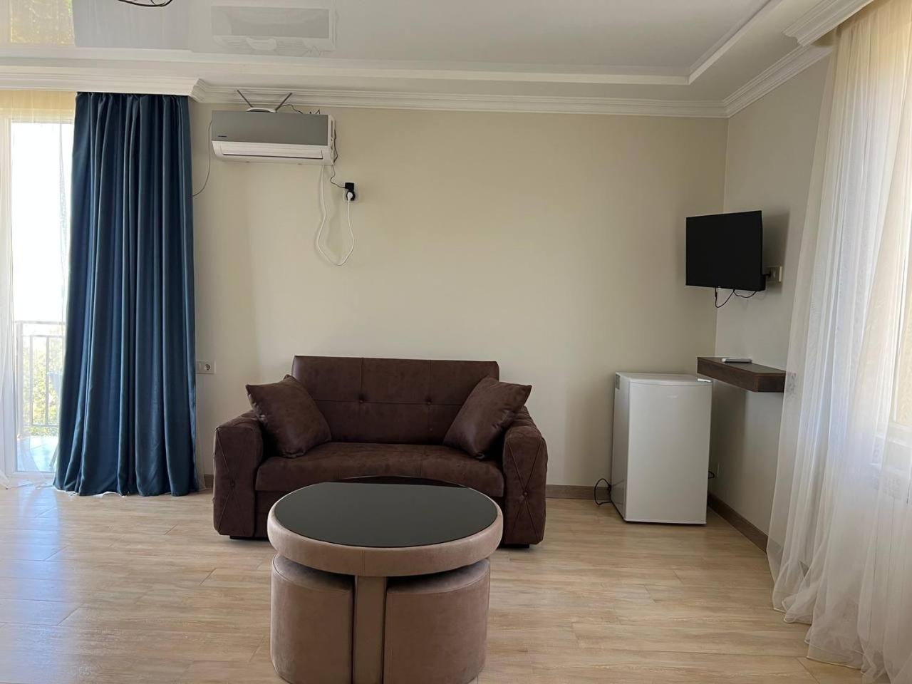 Gt House Batumi Hotel Luaran gambar